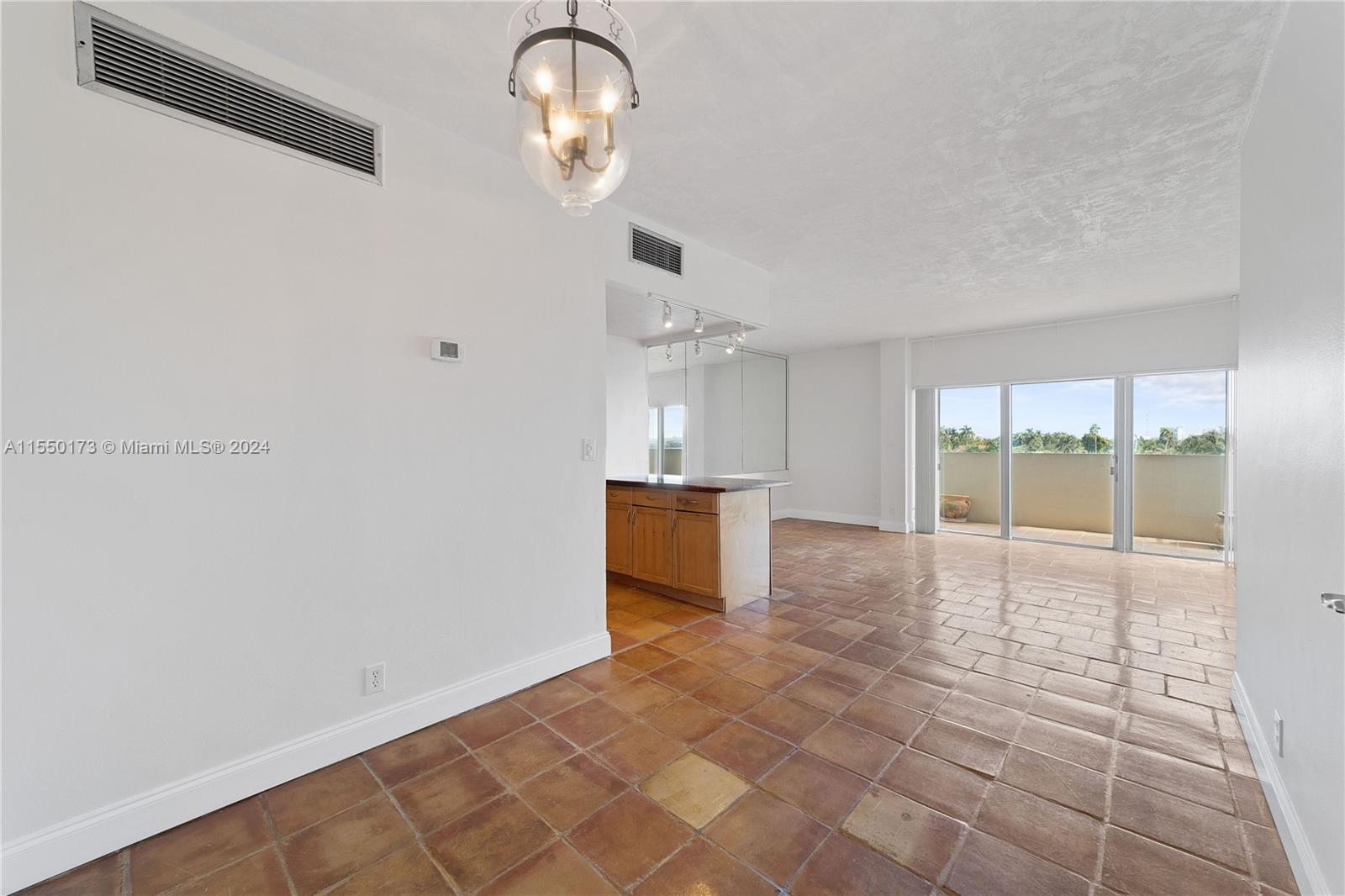 880 NE 69th St 4Q, Miami, Florida 33138, 1 Bedroom Bedrooms, ,1 BathroomBathrooms,Residential,For Sale,880 NE 69th St 4Q,A11550173