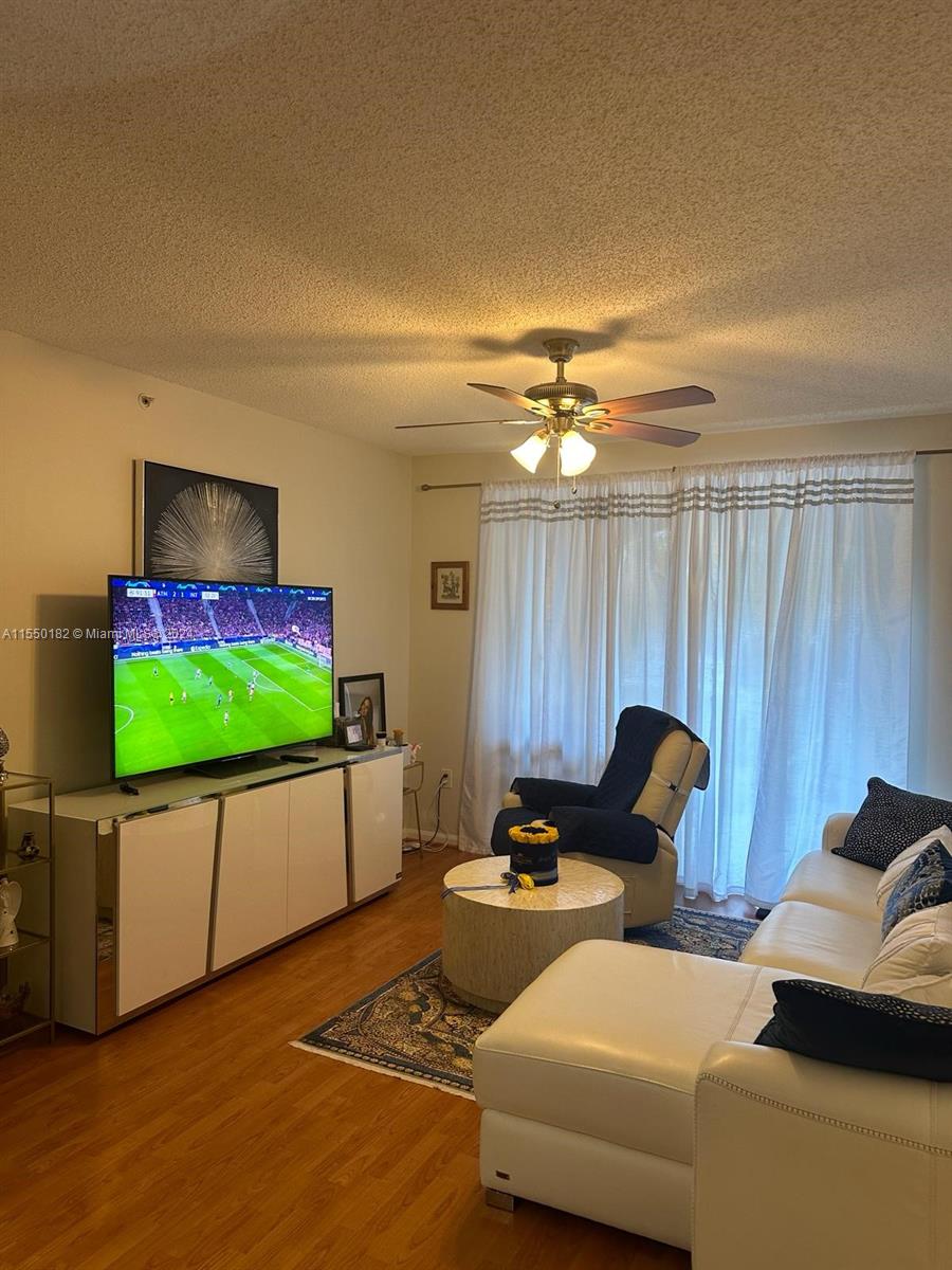 Tamarac, Florida 33321, 3 Bedrooms Bedrooms, ,2 BathroomsBathrooms,Residential,For Sale,A11550182