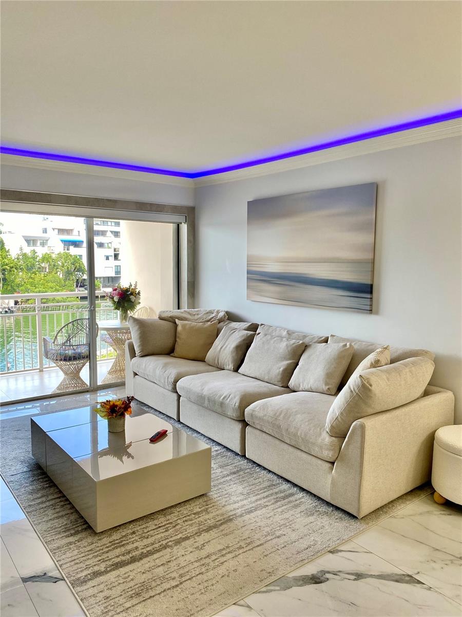 400 Kings Point Dr, Sunny Isles Beach, FL, 33160 United States, 1 Bedroom Bedrooms, ,1 BathroomBathrooms,Residential,For Sale,Kings Point Dr,A11549529