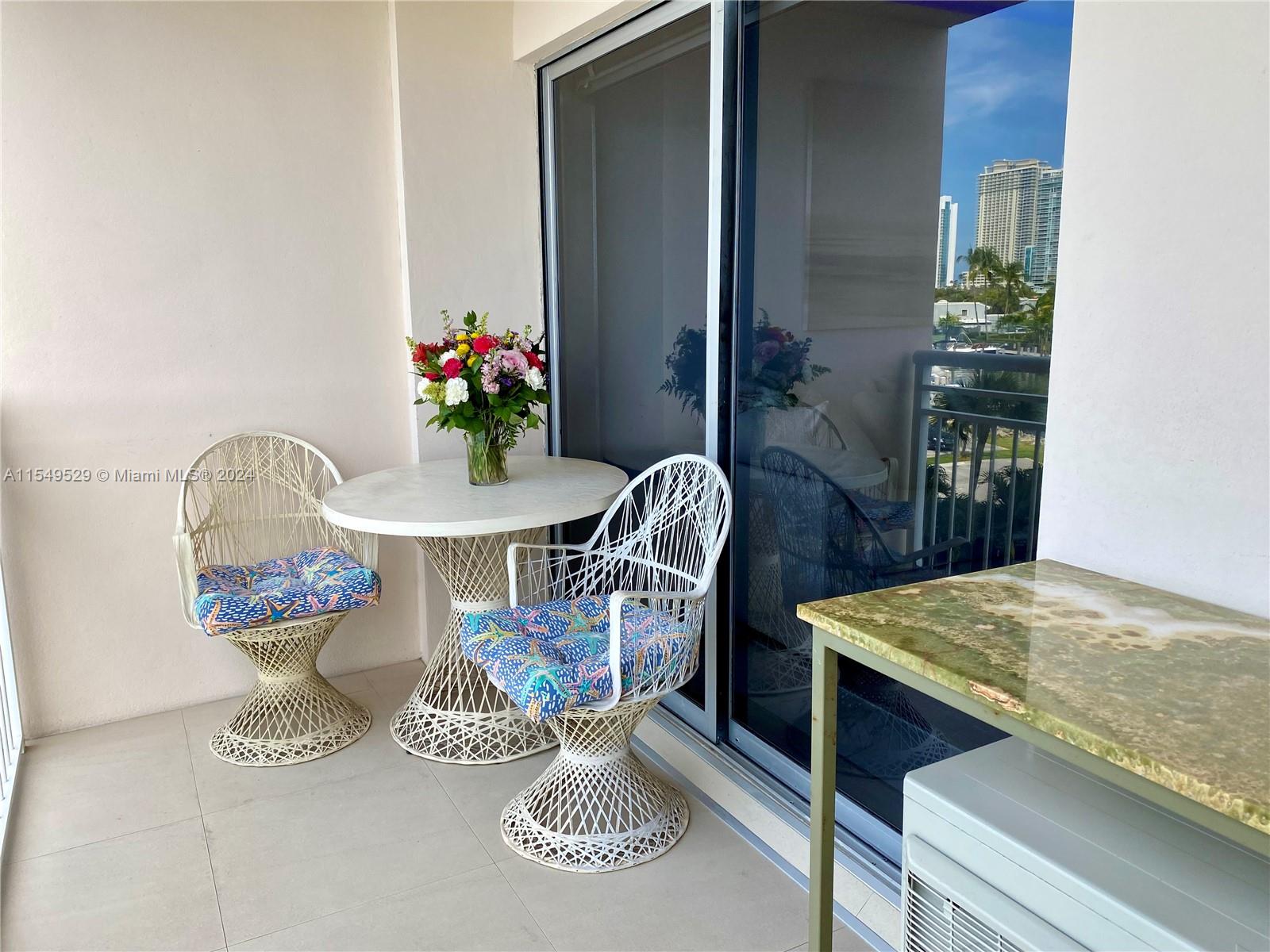 400 Kings Point Dr, Sunny Isles Beach, FL, 33160 United States, 1 Bedroom Bedrooms, ,1 BathroomBathrooms,Residential,For Sale,Kings Point Dr,A11549529