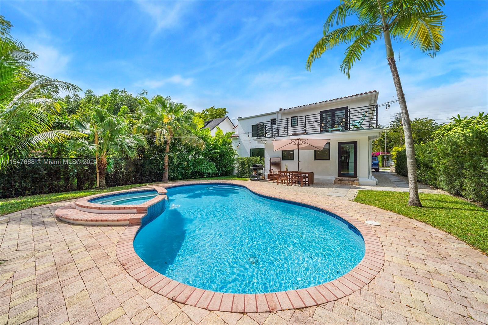 7111 63rd Ave, South Miami, FL, 33143 United States, 4 Bedrooms Bedrooms, ,3 BathroomsBathrooms,Residential,For Sale,63rd Ave,A11547668