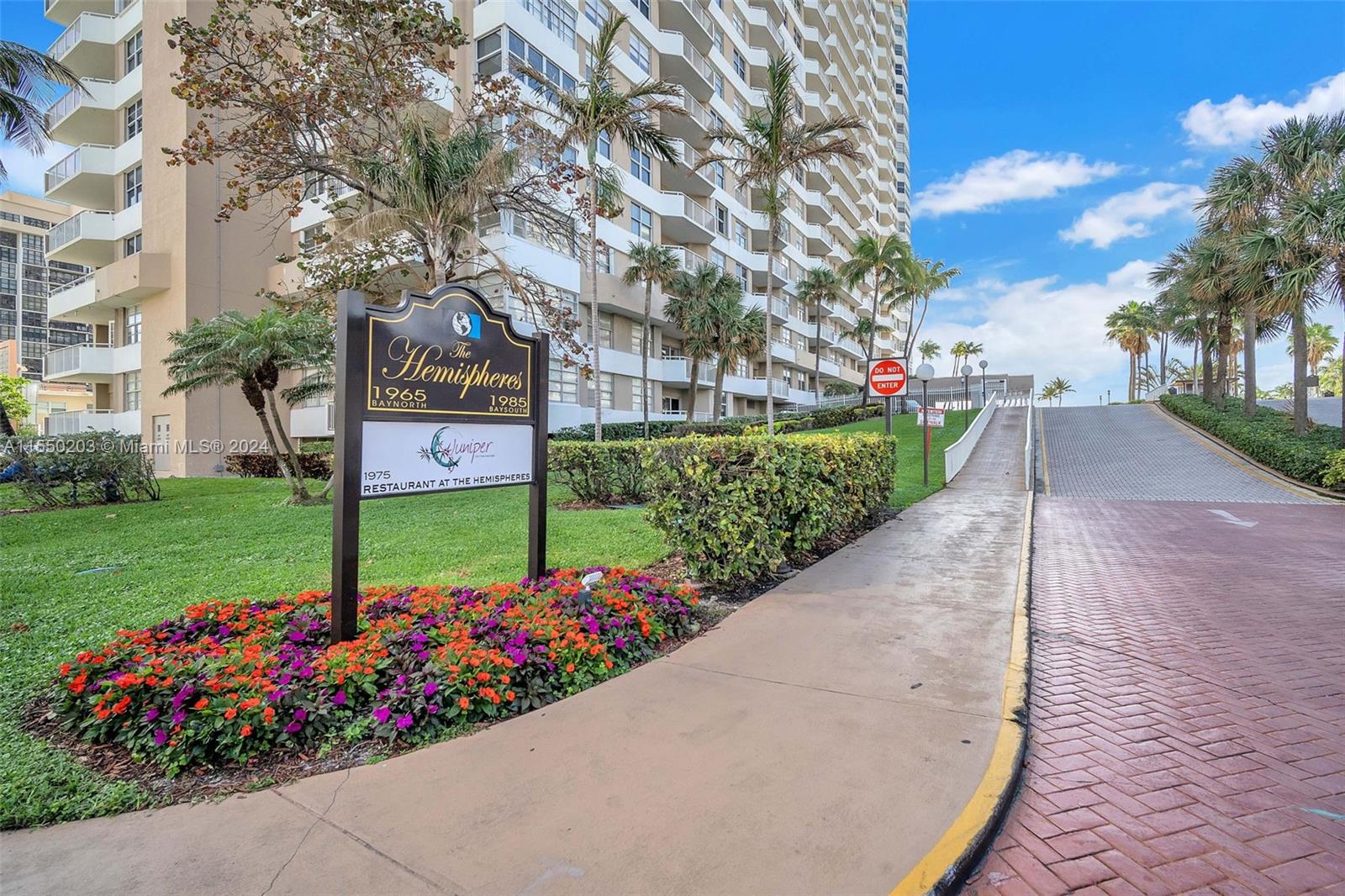 1965 S Ocean Dr 3M, Hallandale Beach, Florida 33009, 1 Bedroom Bedrooms, ,1 BathroomBathrooms,Residential,For Sale,1965 S Ocean Dr 3M,A11550203