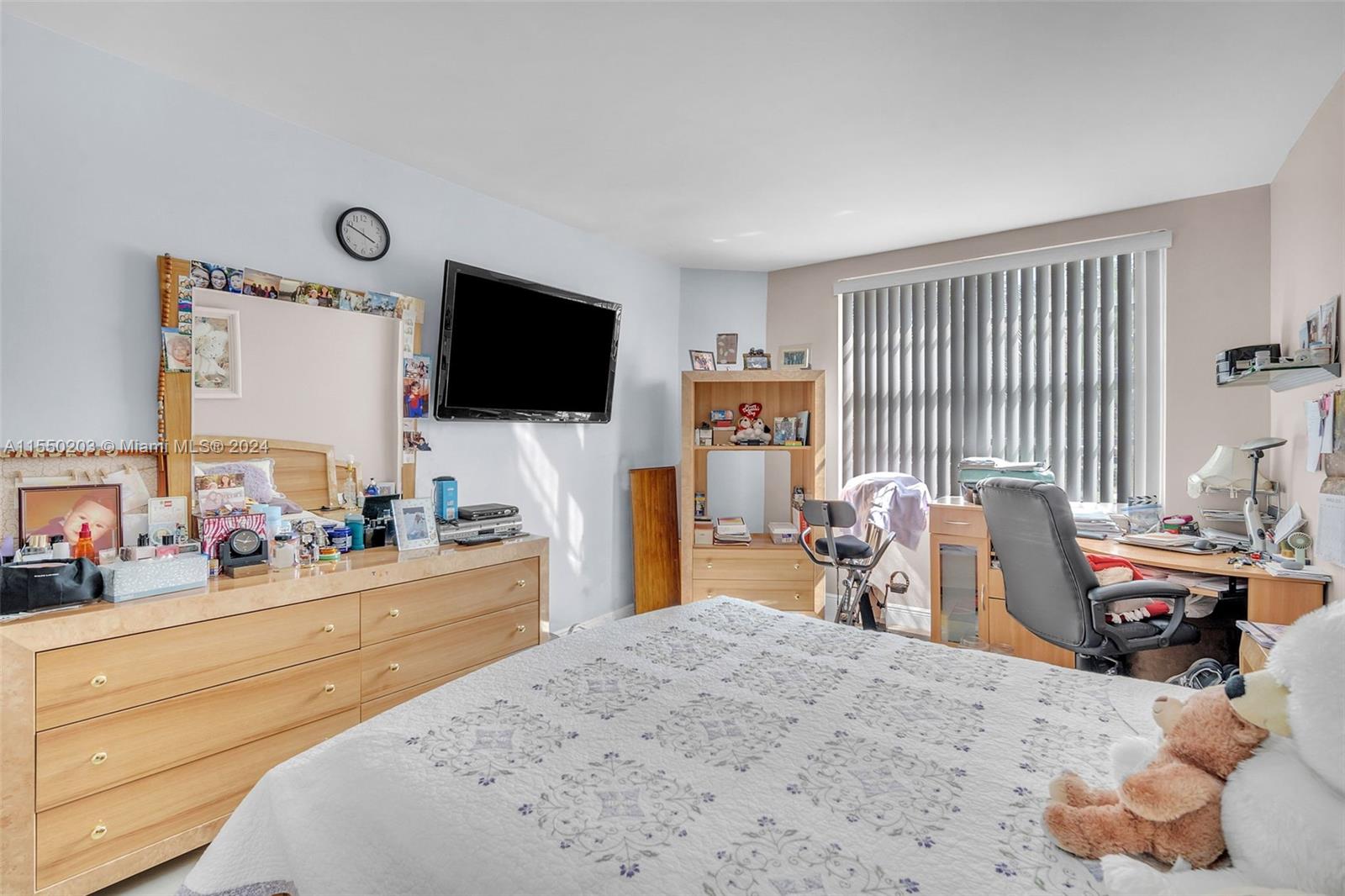 1965 S Ocean Dr 3M, Hallandale Beach, Florida 33009, 1 Bedroom Bedrooms, ,1 BathroomBathrooms,Residential,For Sale,1965 S Ocean Dr 3M,A11550203