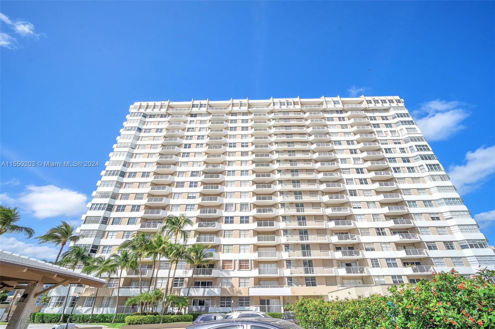 1965 S Ocean Dr 3M, Hallandale Beach, Florida 33009, 1 Bedroom Bedrooms, ,1 BathroomBathrooms,Residential,For Sale,1965 S Ocean Dr 3M,A11550203