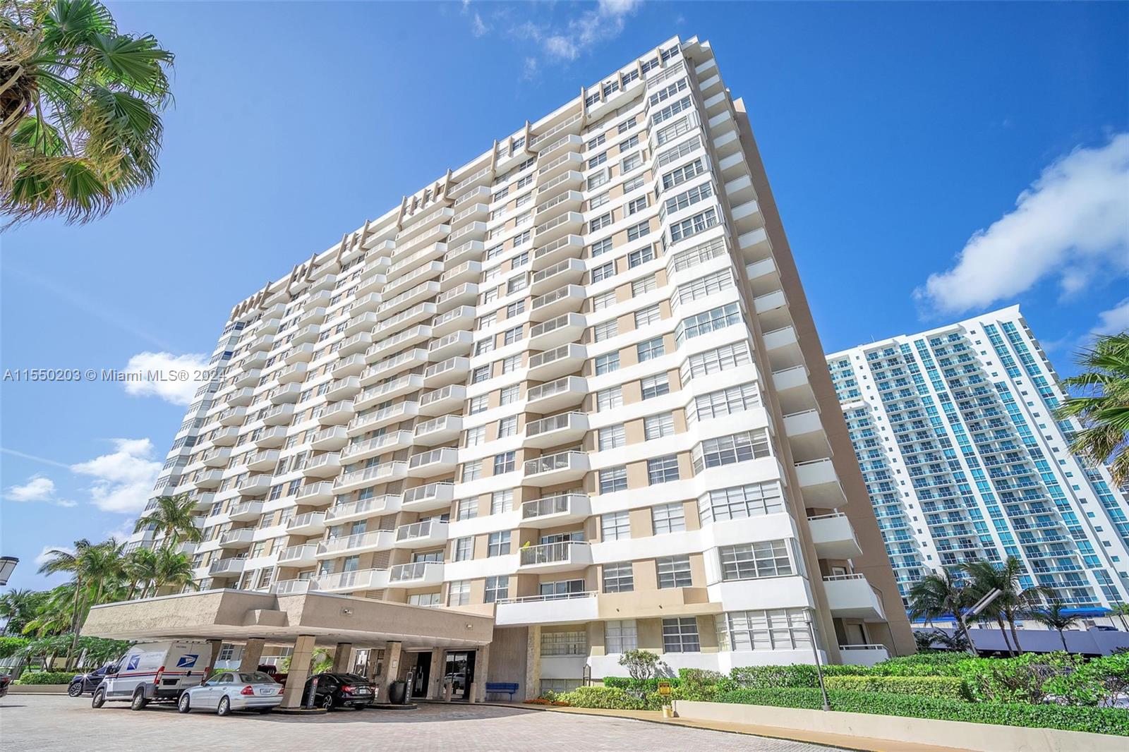 1965 S Ocean Dr 3M, Hallandale Beach, Florida 33009, 1 Bedroom Bedrooms, ,1 BathroomBathrooms,Residential,For Sale,1965 S Ocean Dr 3M,A11550203