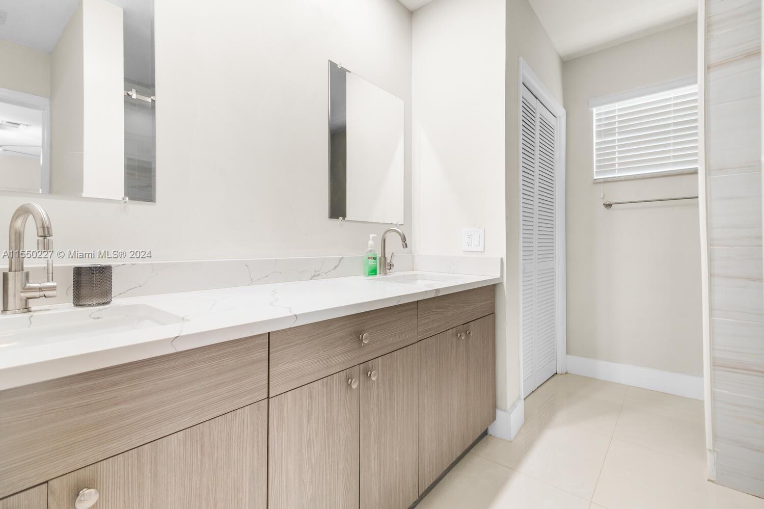 4620 Fillmore St, Hollywood, Florida 33021, 4 Bedrooms Bedrooms, ,2 BathroomsBathrooms,Residential,For Sale,4620 Fillmore St,A11550227