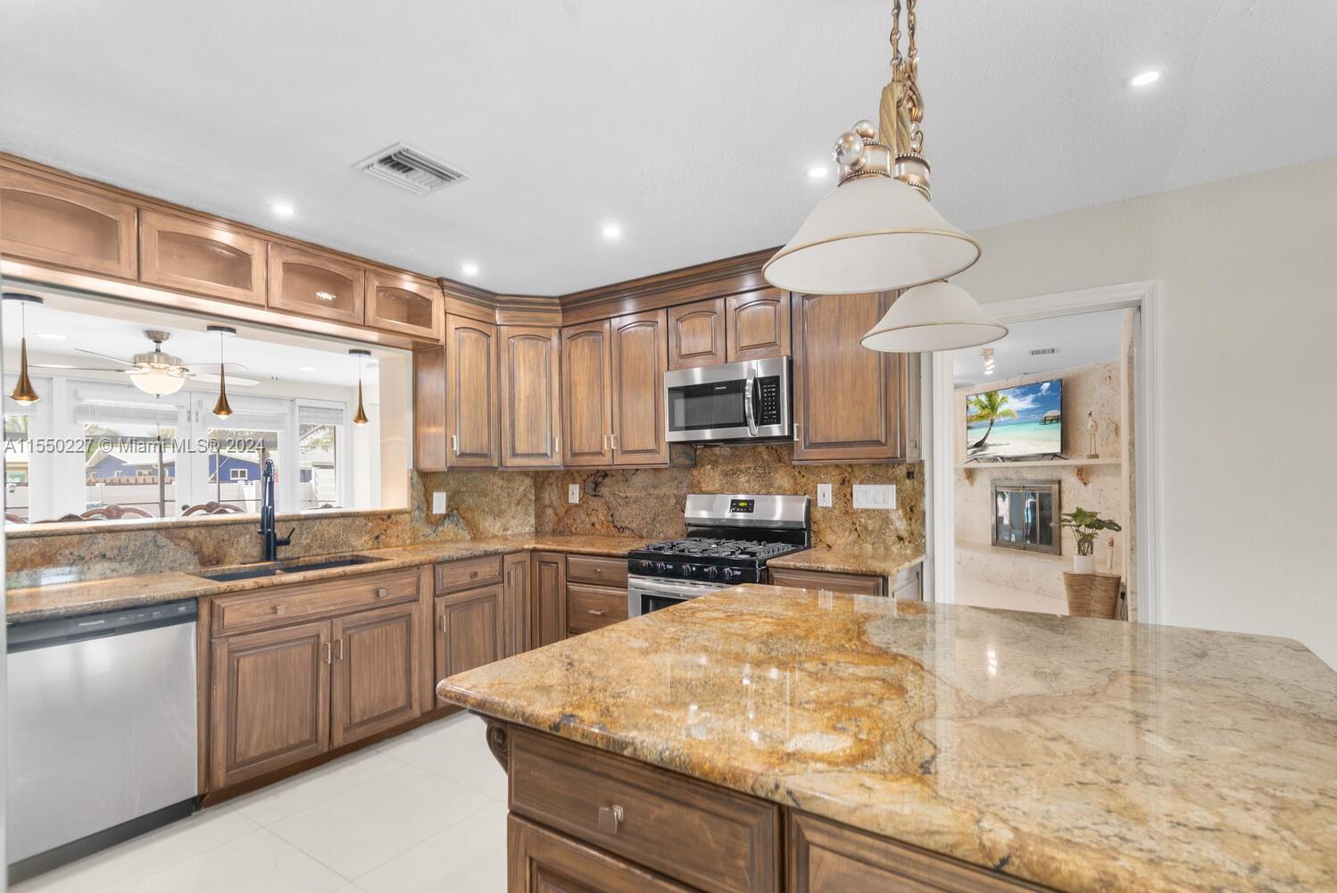 4620 Fillmore St, Hollywood, Florida 33021, 4 Bedrooms Bedrooms, ,2 BathroomsBathrooms,Residential,For Sale,4620 Fillmore St,A11550227