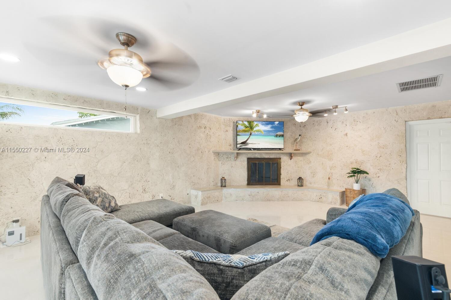 4620 Fillmore St, Hollywood, Florida 33021, 4 Bedrooms Bedrooms, ,2 BathroomsBathrooms,Residential,For Sale,4620 Fillmore St,A11550227