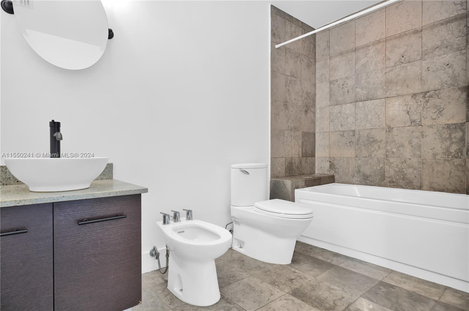 3029 NE 188th St 907, Aventura, Florida 33180, 1 Bedroom Bedrooms, 1 Room Rooms,2 BathroomsBathrooms,Residential,For Sale,3029 NE 188th St 907,A11550241