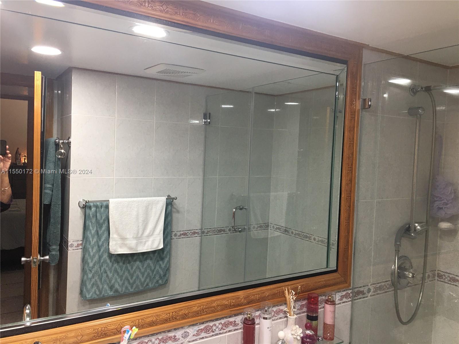 2761 Taft St 202, Hollywood, Florida 33020, 1 Bedroom Bedrooms, ,1 BathroomBathrooms,Residential,For Sale,2761 Taft St 202,A11550172