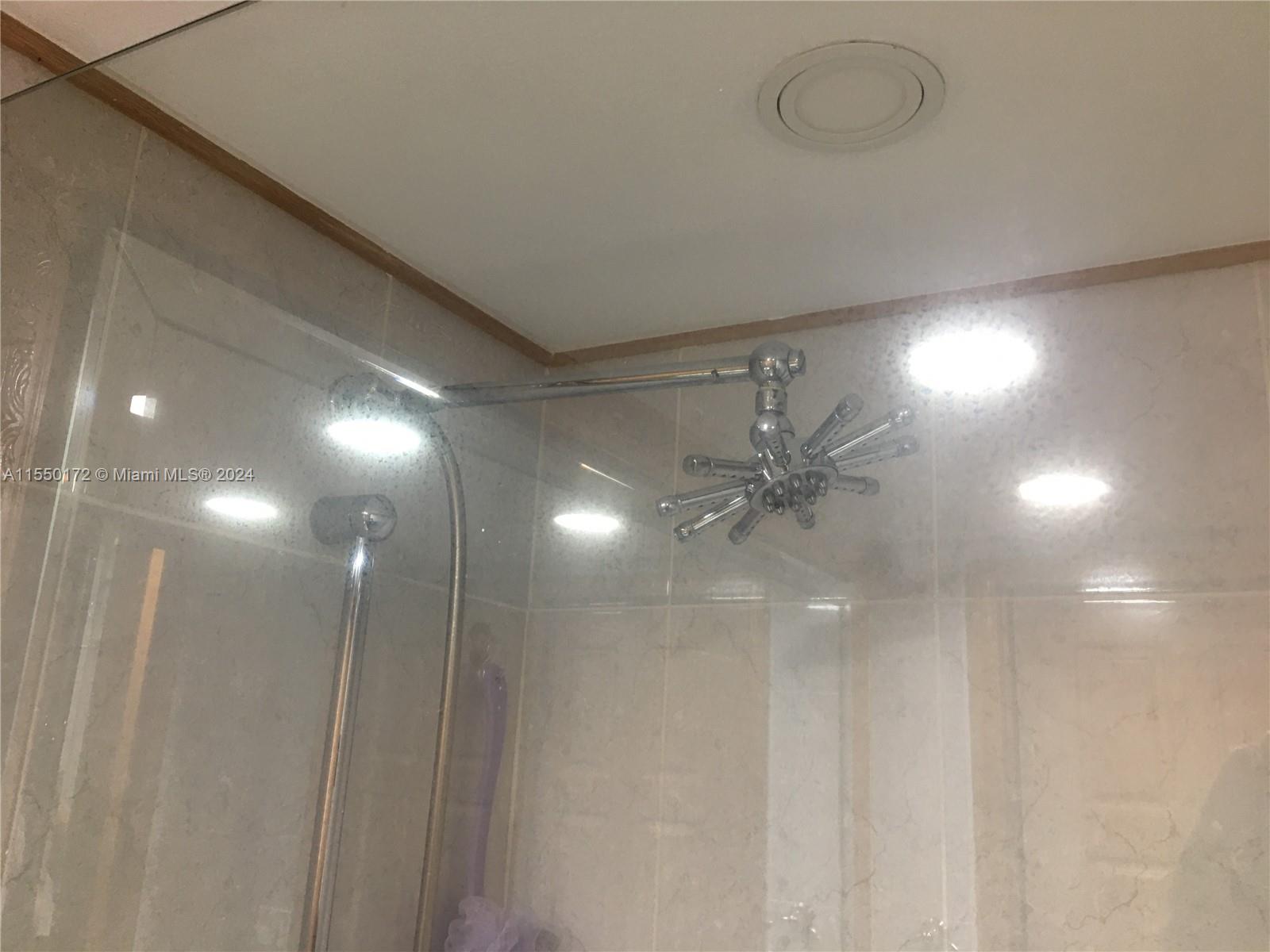 2761 Taft St 202, Hollywood, Florida 33020, 1 Bedroom Bedrooms, ,1 BathroomBathrooms,Residential,For Sale,2761 Taft St 202,A11550172