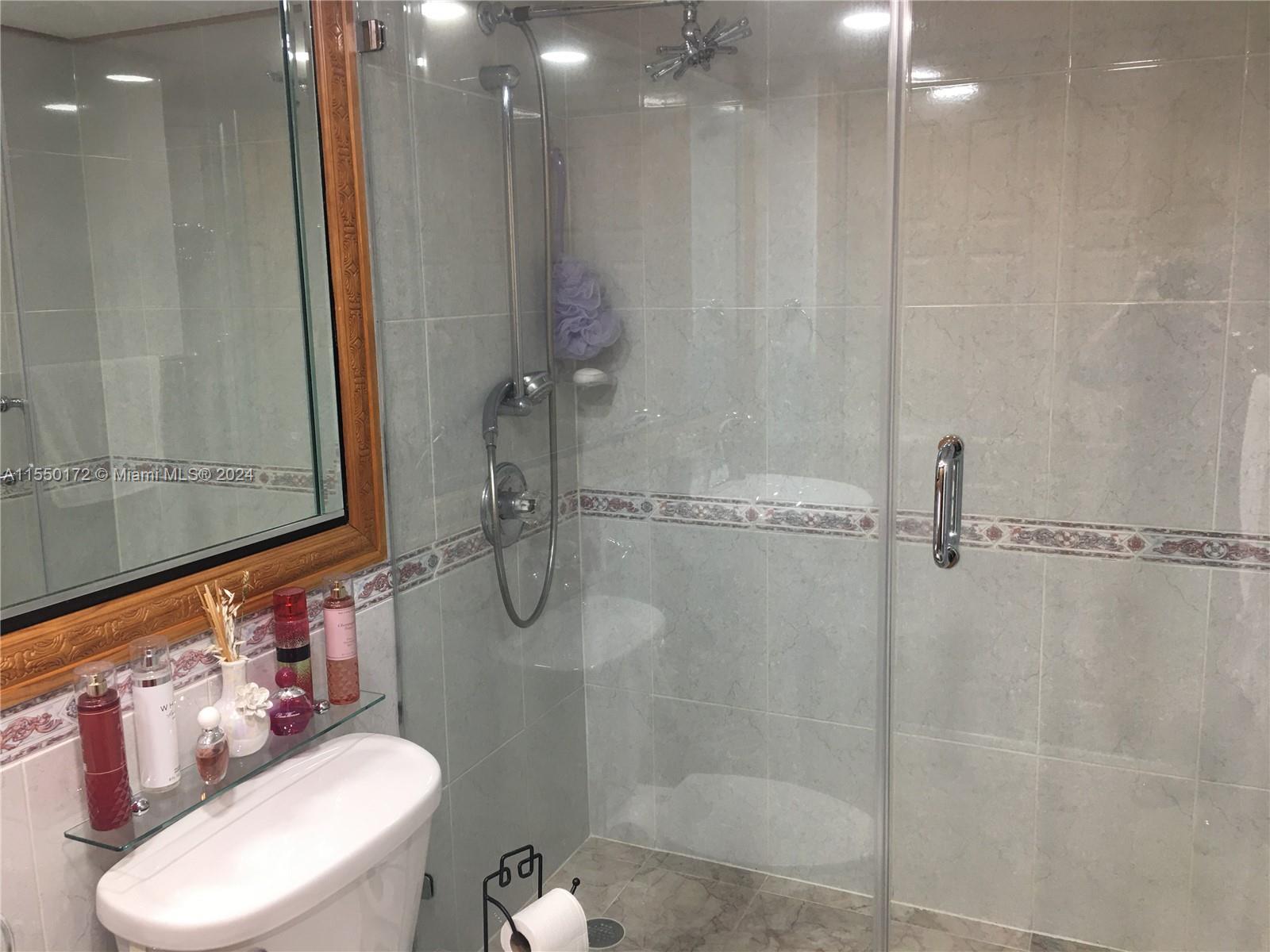 2761 Taft St 202, Hollywood, Florida 33020, 1 Bedroom Bedrooms, ,1 BathroomBathrooms,Residential,For Sale,2761 Taft St 202,A11550172