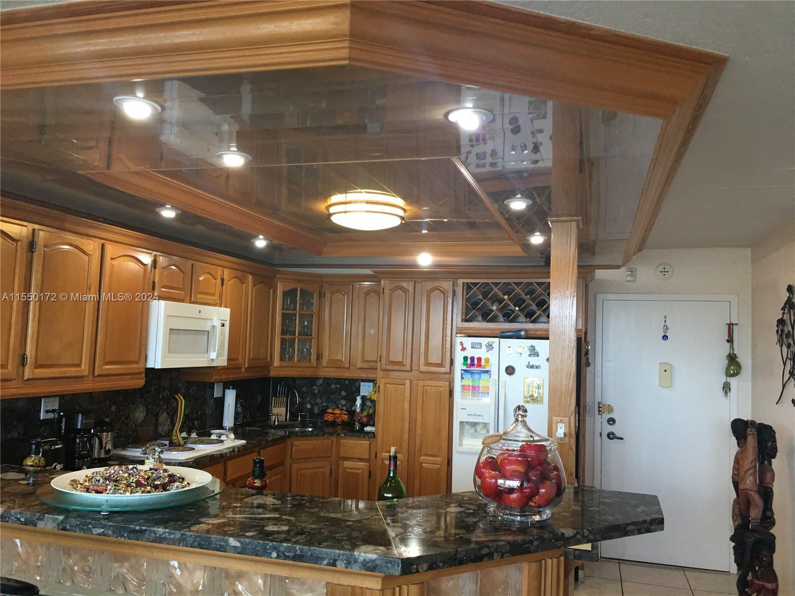 2761 Taft St 202, Hollywood, Florida 33020, 1 Bedroom Bedrooms, ,1 BathroomBathrooms,Residential,For Sale,2761 Taft St 202,A11550172