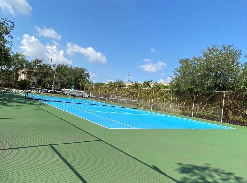 2761 Taft St 202, Hollywood, Florida 33020, 1 Bedroom Bedrooms, ,1 BathroomBathrooms,Residential,For Sale,2761 Taft St 202,A11550172