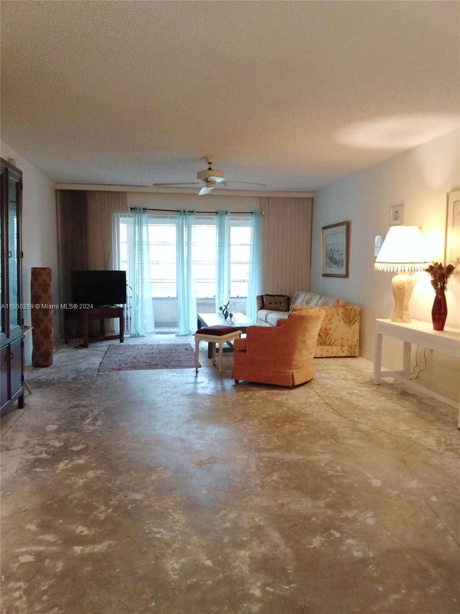 8280 SW 24th St 7309, North Lauderdale, Florida 33068, 1 Bedroom Bedrooms, ,1 BathroomBathrooms,Residential,For Sale,8280 SW 24th St 7309,A11550259