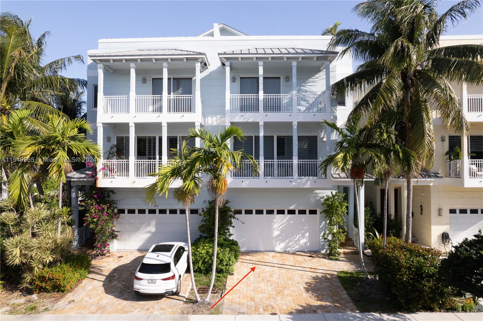 347  Oak St #B1 For Sale A11549565, FL