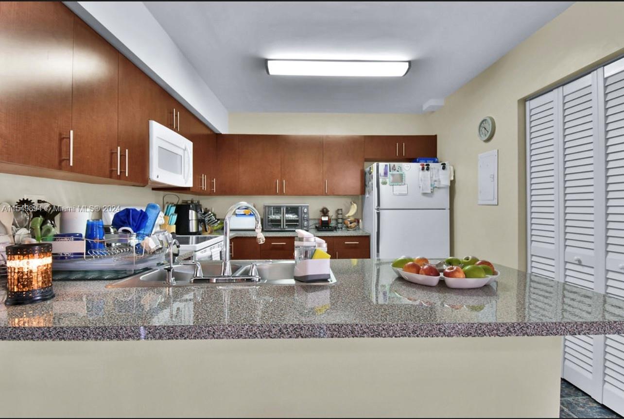 15660 SW 82nd Cir Ln 6-6, Miami, Florida 33193, 3 Bedrooms Bedrooms, ,2 BathroomsBathrooms,Residential,For Sale,15660 SW 82nd Cir Ln 6-6,A11549894