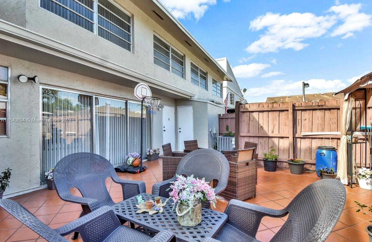 15660 SW 82nd Cir Ln 6-6, Miami, Florida 33193, 3 Bedrooms Bedrooms, ,2 BathroomsBathrooms,Residential,For Sale,15660 SW 82nd Cir Ln 6-6,A11549894