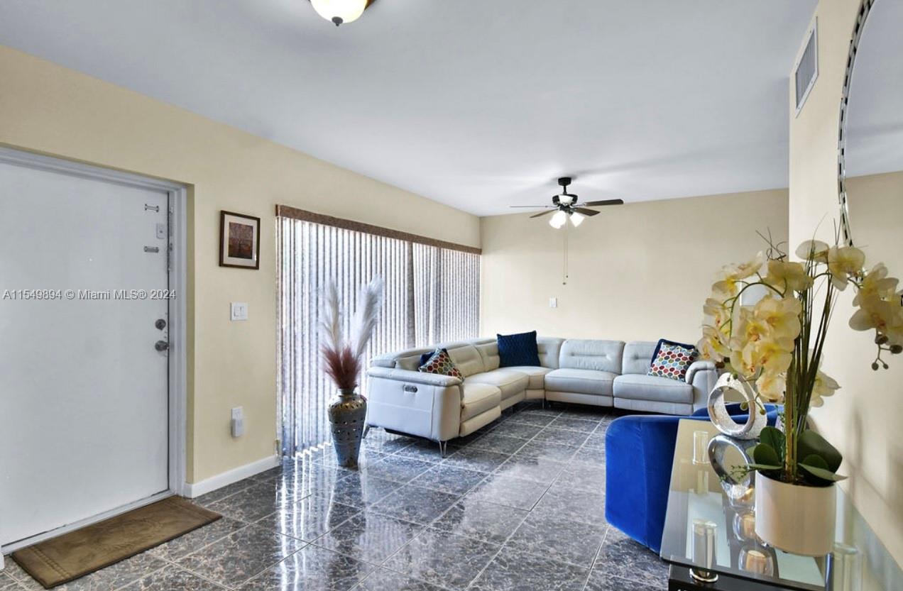 15660 SW 82nd Cir Ln 6-6, Miami, Florida 33193, 3 Bedrooms Bedrooms, ,2 BathroomsBathrooms,Residential,For Sale,15660 SW 82nd Cir Ln 6-6,A11549894