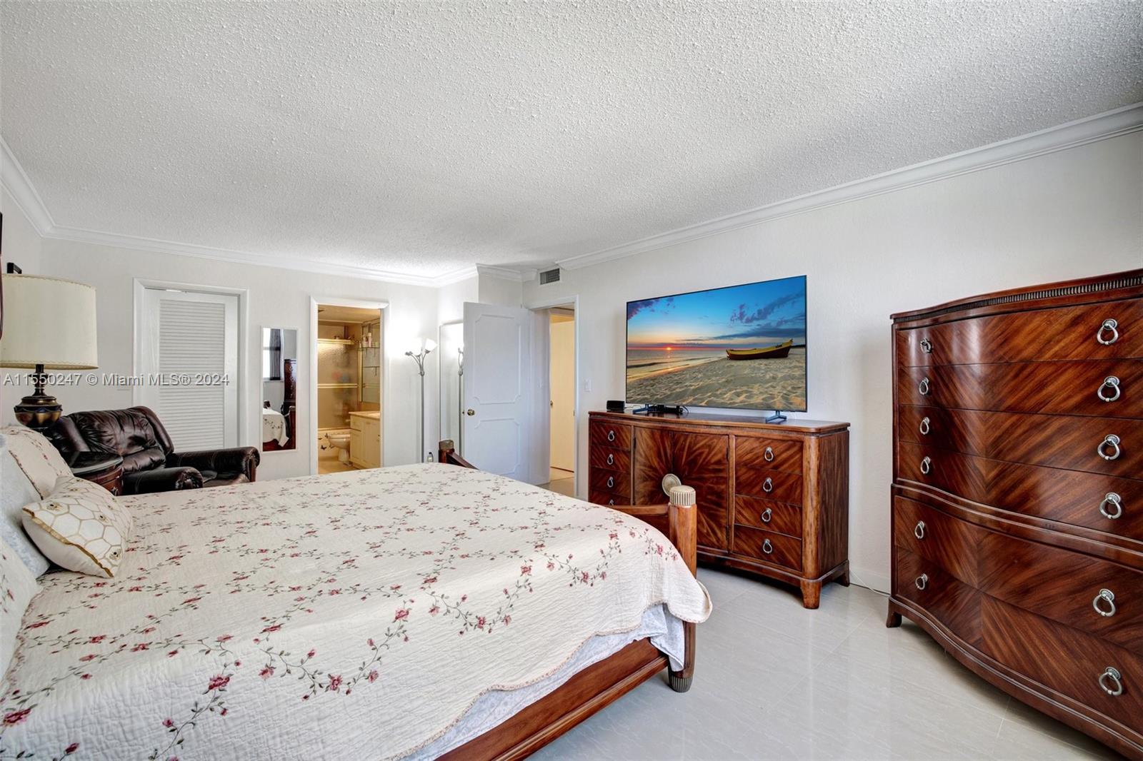 1601 S Ocean Dr 501, Hollywood, Florida 33019, 2 Bedrooms Bedrooms, ,2 BathroomsBathrooms,Residential,For Sale,1601 S Ocean Dr 501,A11550247