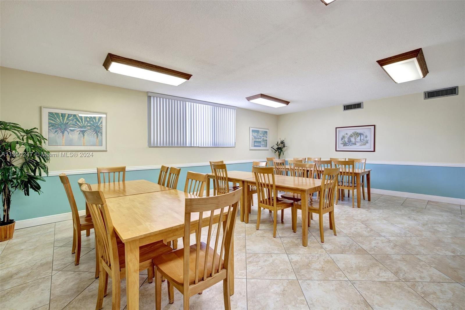 1601 S Ocean Dr 501, Hollywood, Florida 33019, 2 Bedrooms Bedrooms, ,2 BathroomsBathrooms,Residential,For Sale,1601 S Ocean Dr 501,A11550247