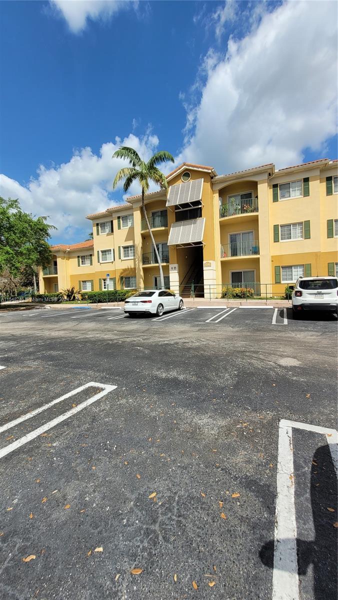 7240 NW 114th Ave #102 For Sale A11548246, FL