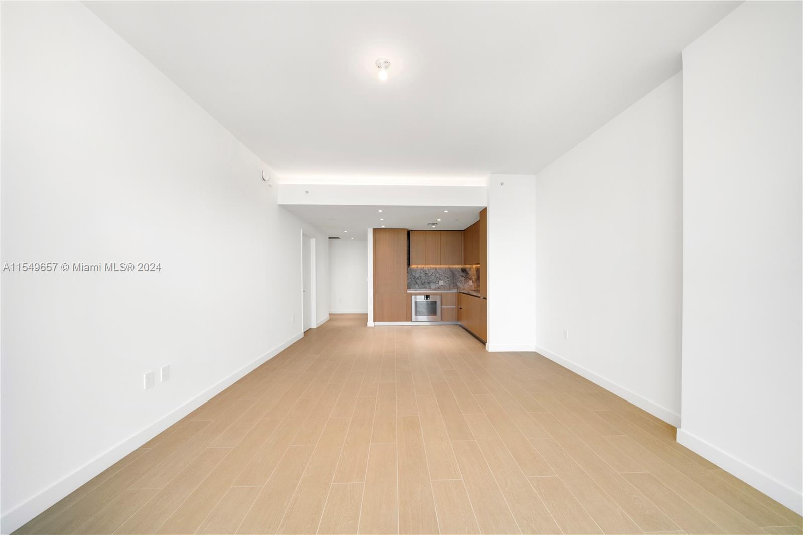 500 Alton 1806, Miami Beach, Florida 33139, 1 Bedroom Bedrooms, ,1 BathroomBathrooms,Residential,For Sale,500 Alton 1806,A11549657