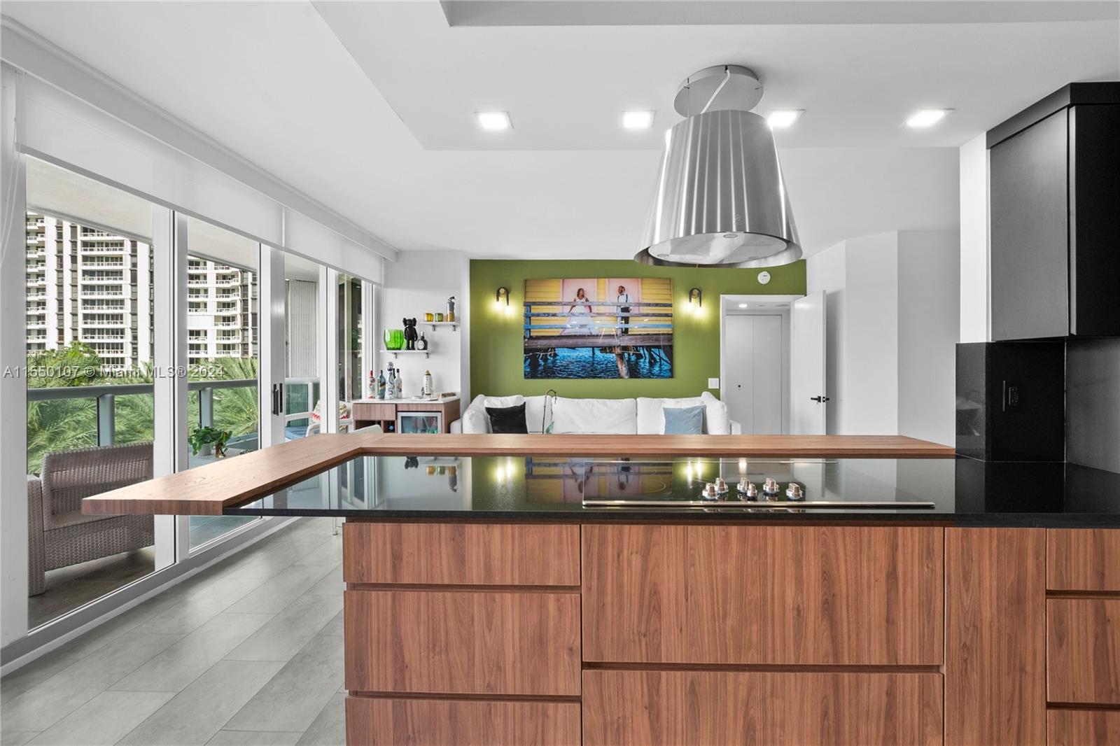 21055 Yacht Club Dr 607, Aventura, Florida 33180, 2 Bedrooms Bedrooms, ,2 BathroomsBathrooms,Residential,For Sale,21055 Yacht Club Dr 607,A11550107