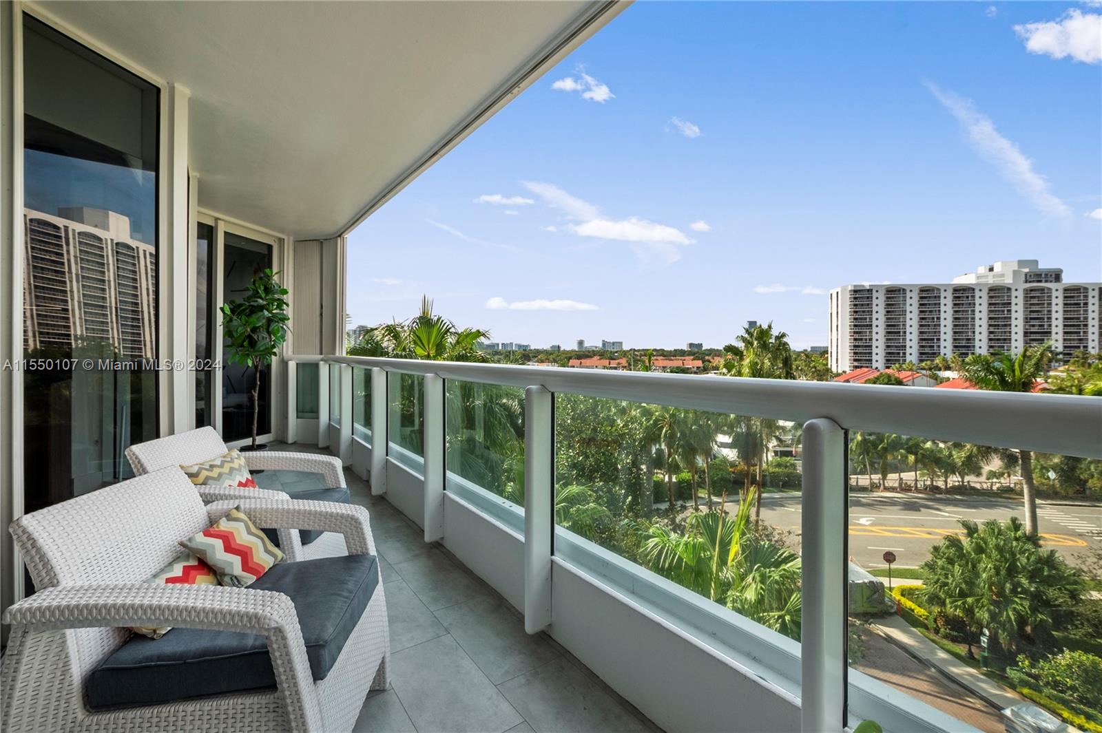 21055 Yacht Club Dr 607, Aventura, Florida 33180, 2 Bedrooms Bedrooms, ,2 BathroomsBathrooms,Residential,For Sale,21055 Yacht Club Dr 607,A11550107