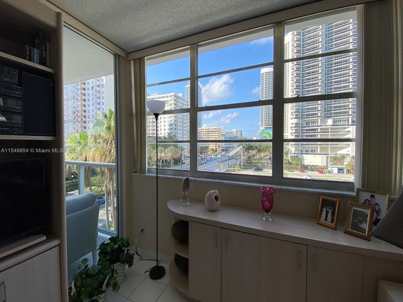 1880 S Ocean Dr 404, Hallandale Beach, Florida 33009, 2 Bedrooms Bedrooms, ,2 BathroomsBathrooms,Residential,For Sale,1880 S Ocean Dr 404,A11549954