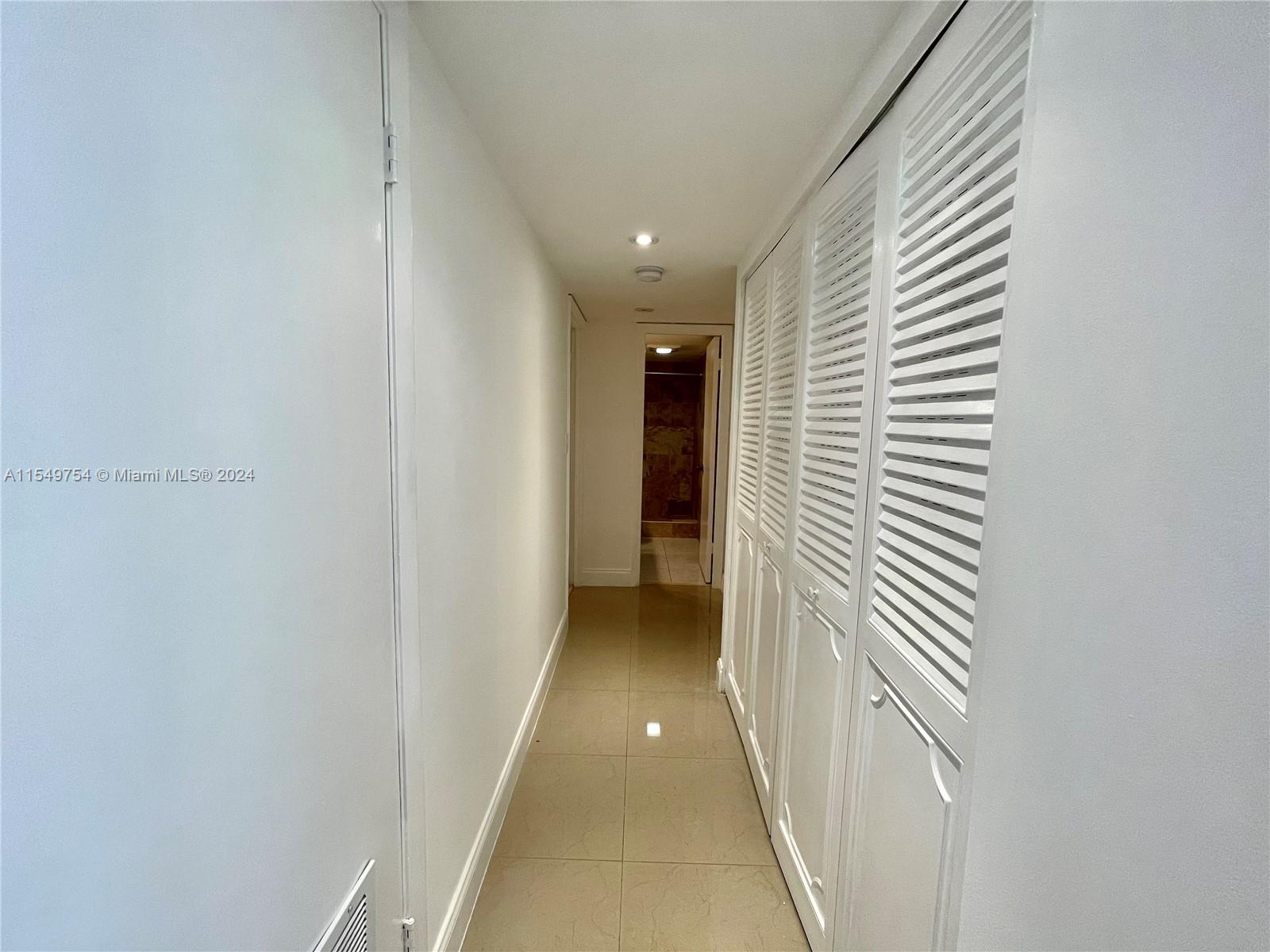 20441 NE 30th Ave 122-9, Aventura, Florida 33180, 3 Bedrooms Bedrooms, ,2 BathroomsBathrooms,Residential,For Sale,20441 NE 30th Ave 122-9,A11549754