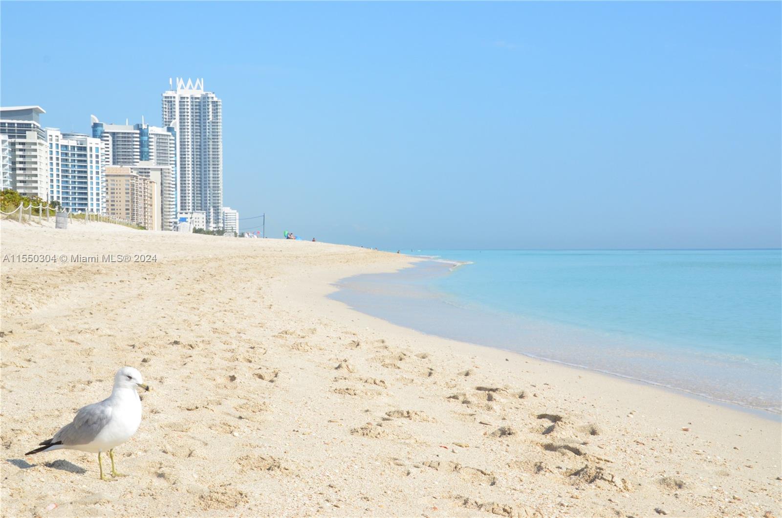 5445 Collins Ave M14, Miami Beach, Florida 33140, 3 Bedrooms Bedrooms, ,2 BathroomsBathrooms,Residential,For Sale,5445 Collins Ave M14,A11550304