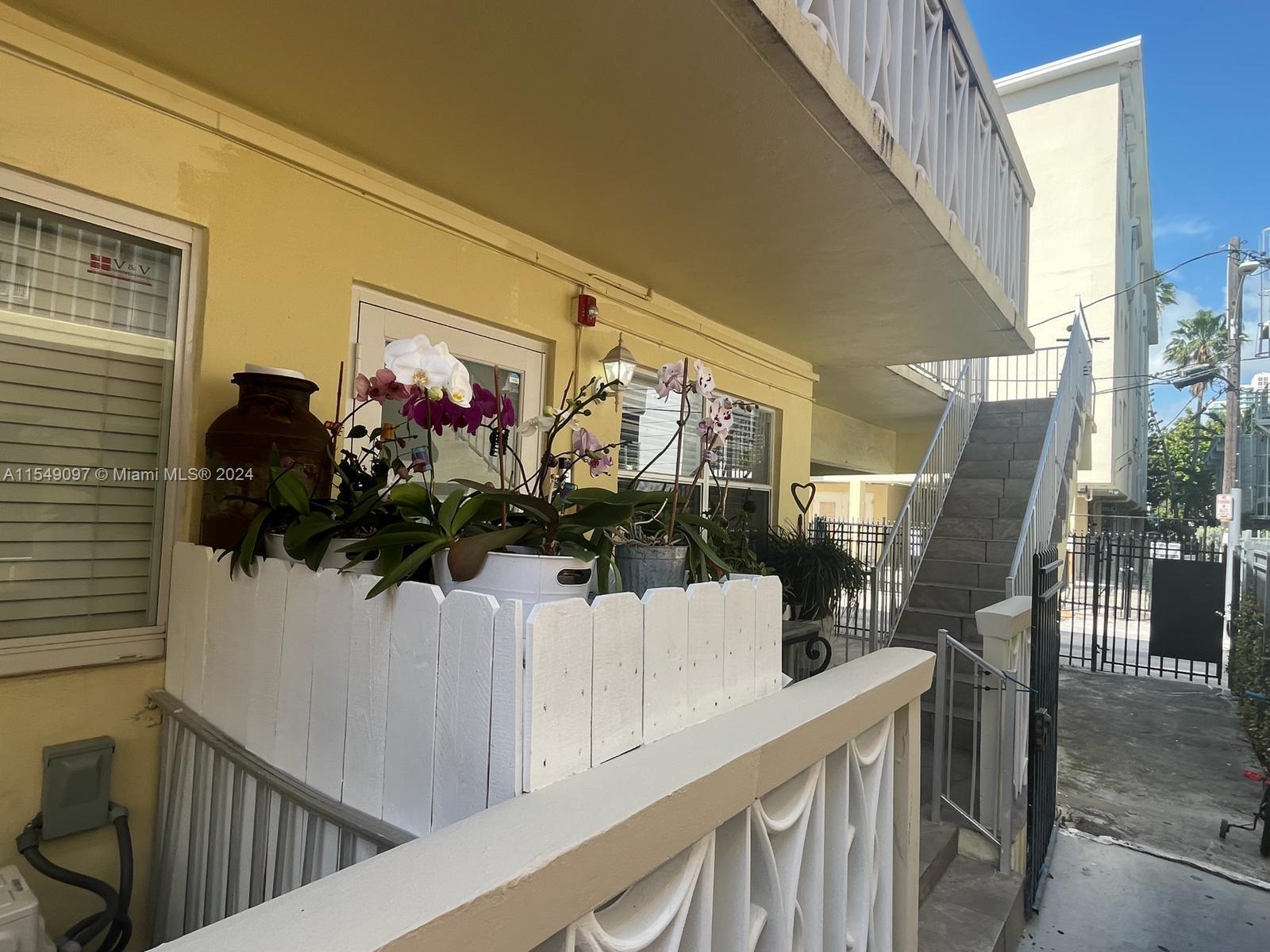 626 Meridian Ave 6, Miami Beach, Florida 33139, ,1 BathroomBathrooms,Residential,For Sale,626 Meridian Ave 6,A11549097