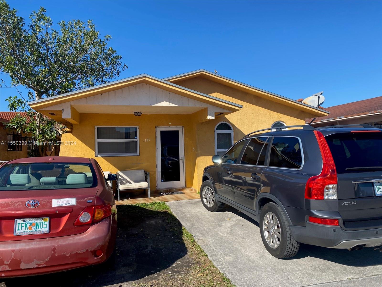 1137 W 40th Pl, Hialeah, Florida 33012, 3 Bedrooms Bedrooms, ,2 BathroomsBathrooms,Residential,For Sale,1137 W 40th Pl,A11550399