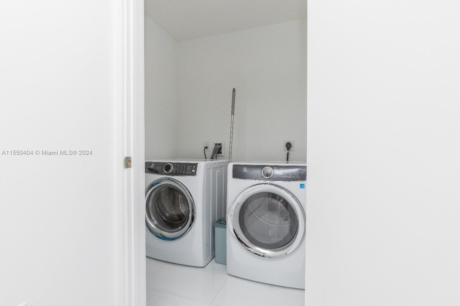 851 NE 1st Ave 4008, Miami, Florida 33132, 2 Bedrooms Bedrooms, ,3 BathroomsBathrooms,Residential,For Sale,851 NE 1st Ave 4008,A11550404