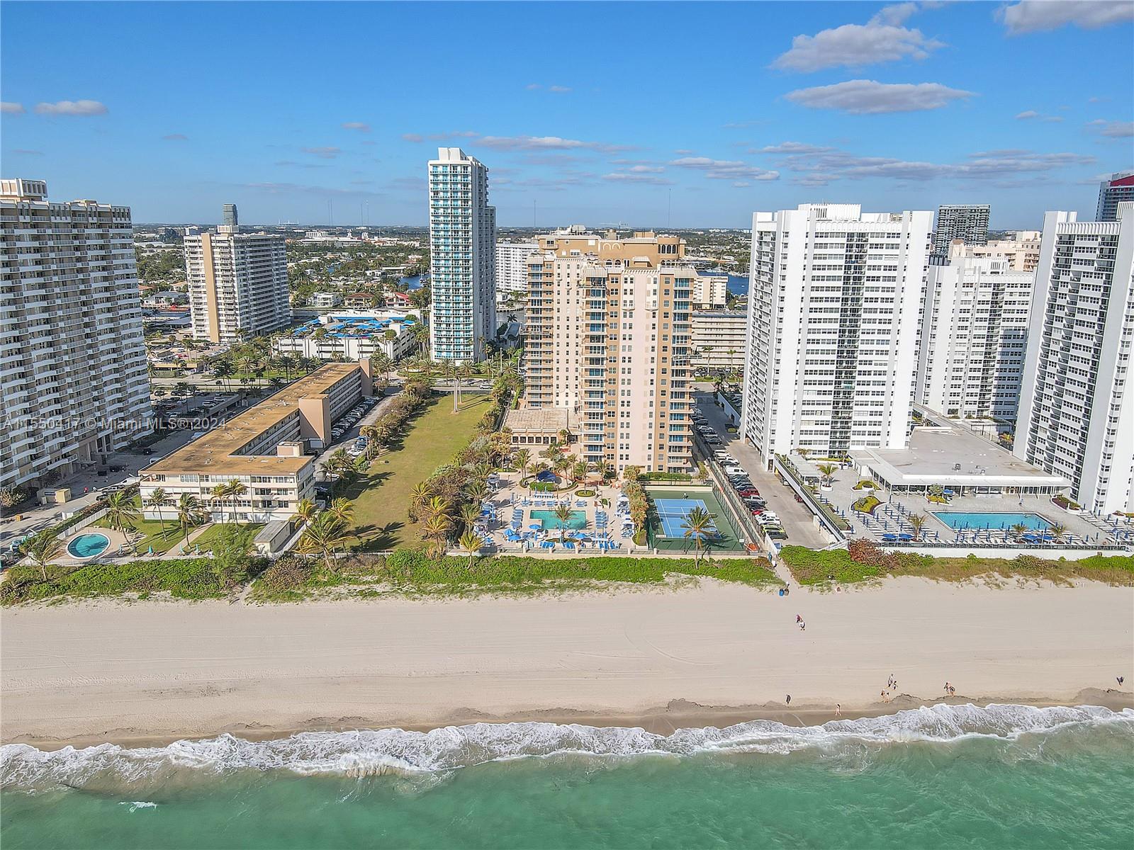 1920 S Ocean Dr (Avail 5/10-12/10) 8B, Hallandale Beach, Florida 33009, 4 Bedrooms Bedrooms, ,2 BathroomsBathrooms,Residentiallease,For Rent,1920 S Ocean Dr (Avail 5/10-12/10) 8B,A11550417
