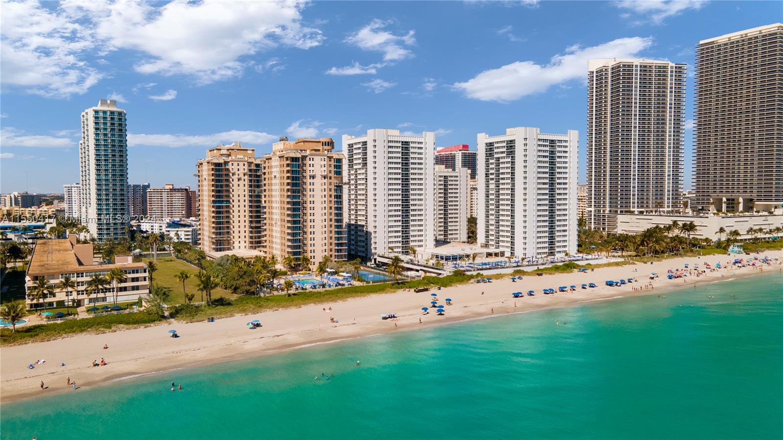 1920 S Ocean Dr (Avail 5/10-12/10) 8B, Hallandale Beach, Florida 33009, 4 Bedrooms Bedrooms, ,2 BathroomsBathrooms,Residentiallease,For Rent,1920 S Ocean Dr (Avail 5/10-12/10) 8B,A11550417