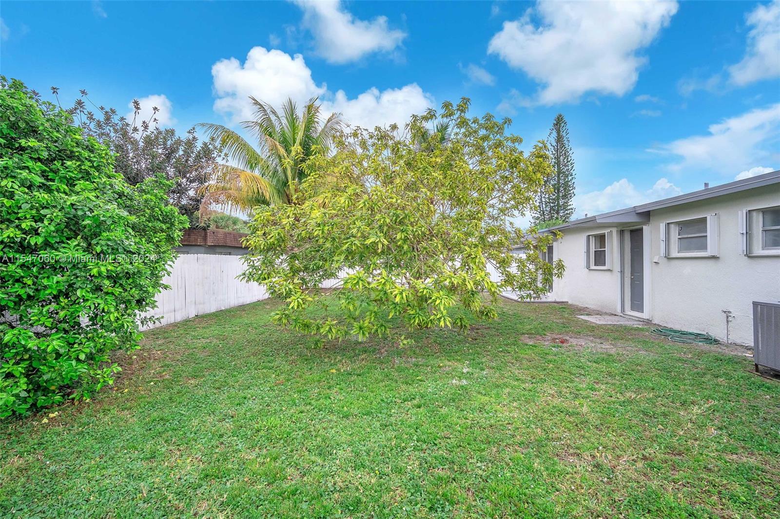 2331 208th St, Miami Gardens, FL, 33056 United States, 3 Bedrooms Bedrooms, ,2 BathroomsBathrooms,Residential,For Sale,208th St,A11547060
