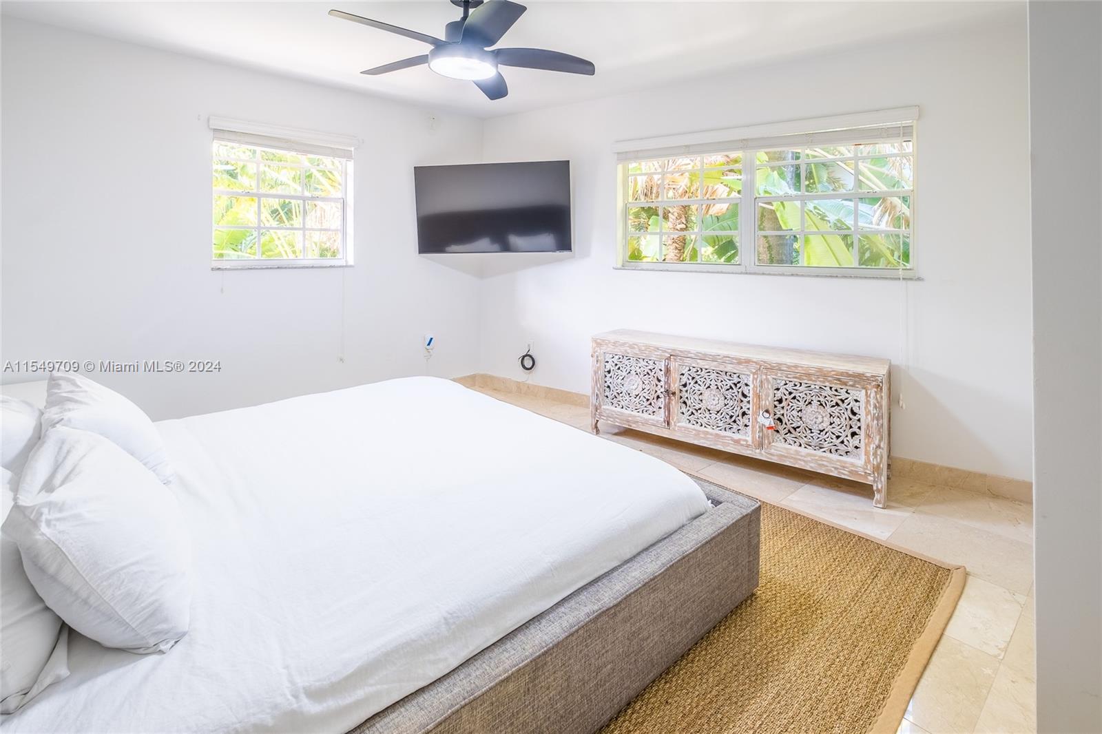 2 S Hibiscus Dr, Miami Beach, Florida 33139, 6 Bedrooms Bedrooms, ,4 BathroomsBathrooms,Residentiallease,For Rent,2 S Hibiscus Dr,A11549709