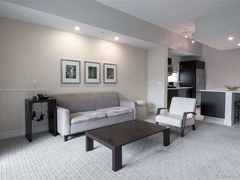 5300 NW 87th Ave 916, Doral, Florida 33178, 1 Bedroom Bedrooms, ,2 BathroomsBathrooms,Residential,For Sale,5300 NW 87th Ave 916,A11550486