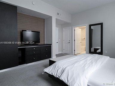 5300 NW 87th Ave 916, Doral, Florida 33178, 1 Bedroom Bedrooms, ,2 BathroomsBathrooms,Residential,For Sale,5300 NW 87th Ave 916,A11550486