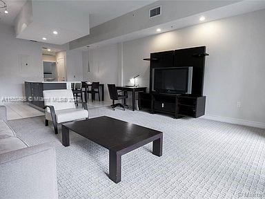 5300 NW 87th Ave 916, Doral, Florida 33178, 1 Bedroom Bedrooms, ,2 BathroomsBathrooms,Residential,For Sale,5300 NW 87th Ave 916,A11550486