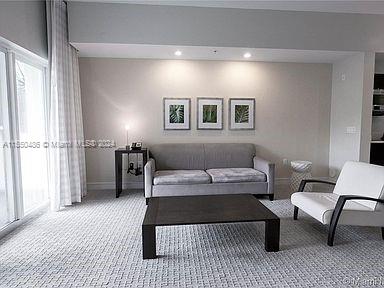 5300 NW 87th Ave 916, Doral, Florida 33178, 1 Bedroom Bedrooms, ,2 BathroomsBathrooms,Residential,For Sale,5300 NW 87th Ave 916,A11550486