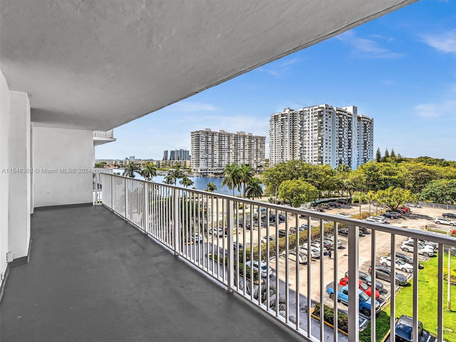 2801 NE 183rd St 601W, Aventura, Florida 33160, 2 Bedrooms Bedrooms, ,2 BathroomsBathrooms,Residential,For Sale,2801 NE 183rd St 601W,A11548363