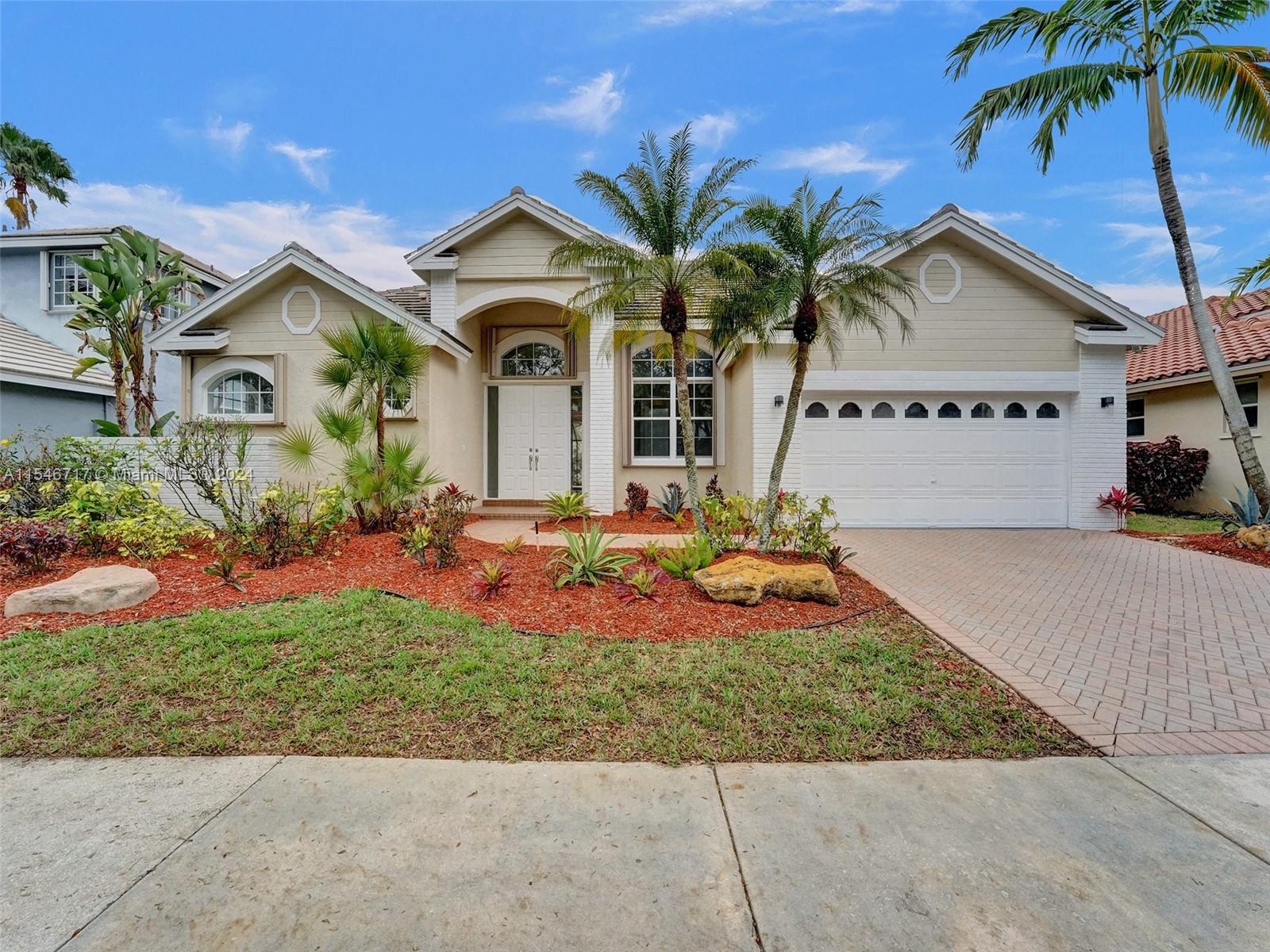 2631 Oakbrook Ln, Weston, FL, 33332 United States, 4 Bedrooms Bedrooms, ,2 BathroomsBathrooms,Residential,For Sale,Oakbrook Ln,A11546717