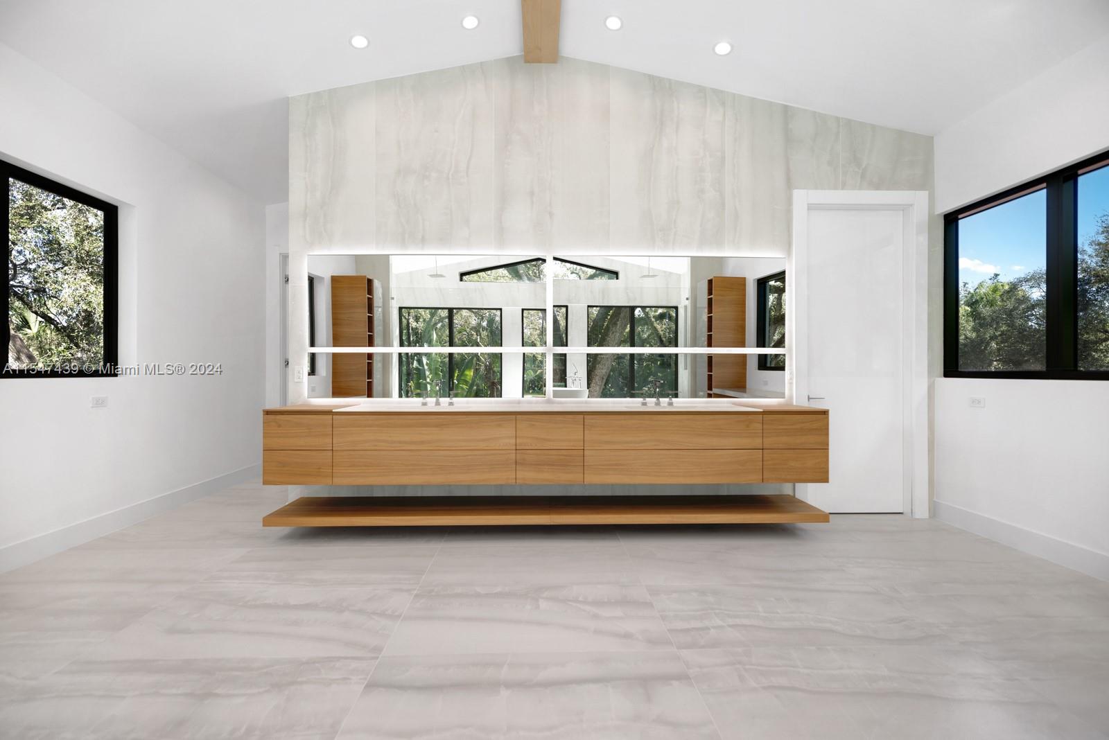 6801 Granada Blvd, Coral Gables, Florida 33146, 7 Bedrooms Bedrooms, ,7 BathroomsBathrooms,Residential,For Sale,6801 Granada Blvd,A11547439