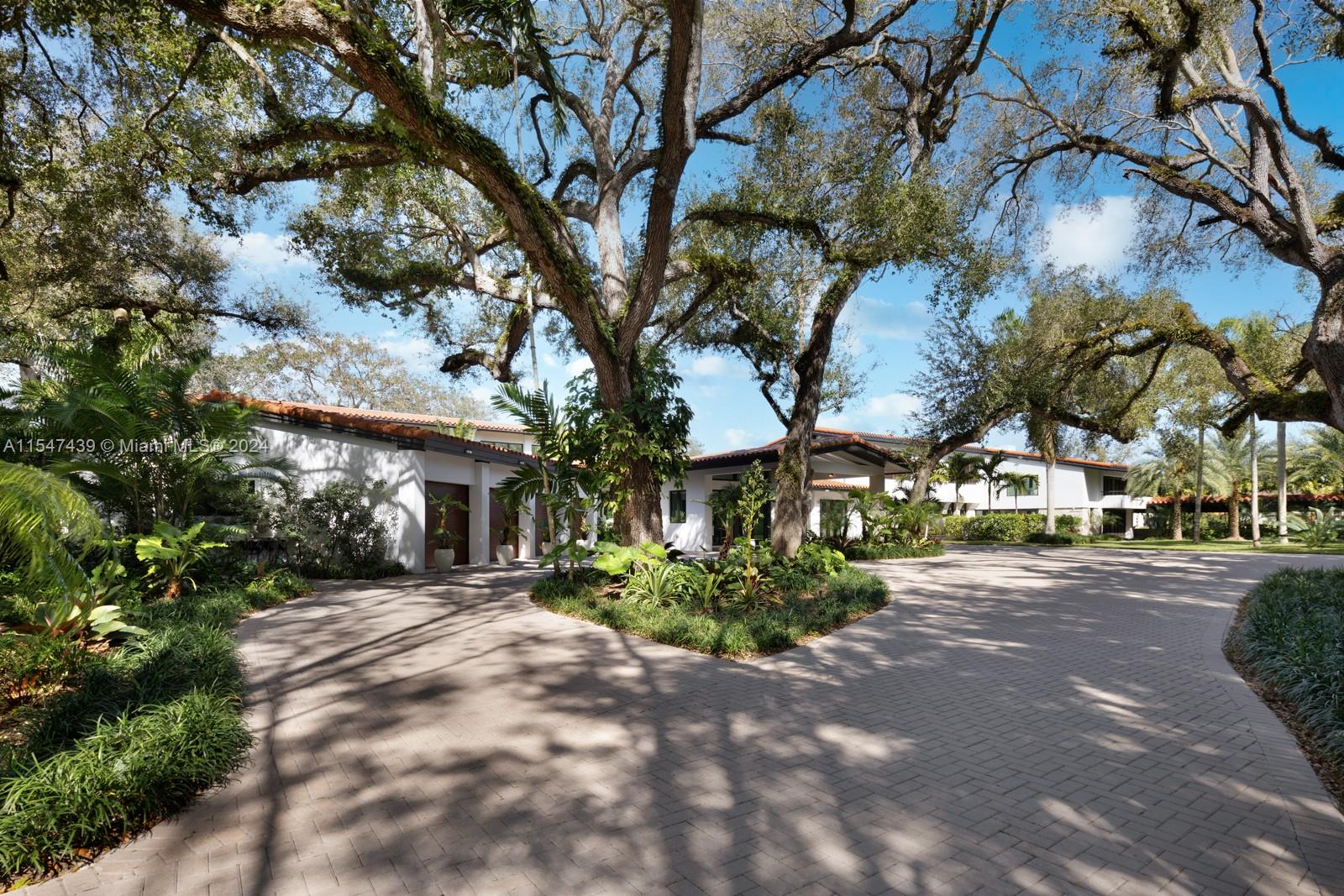 6801 Granada Blvd, Coral Gables, FL, 33146 United States, 7 Bedrooms Bedrooms, ,7 BathroomsBathrooms,Residential,For Sale,Granada Blvd,A11547439