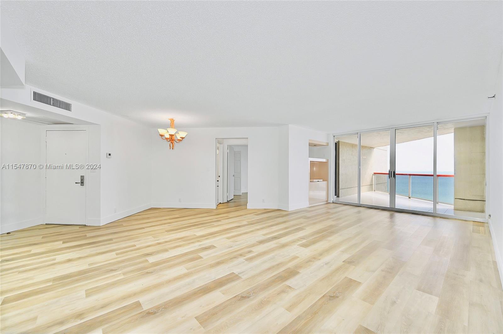 6767 Collins Ave 1402, Miami Beach, Florida 33141, 3 Bedrooms Bedrooms, ,3 BathroomsBathrooms,Residential,For Sale,6767 Collins Ave 1402,A11547870