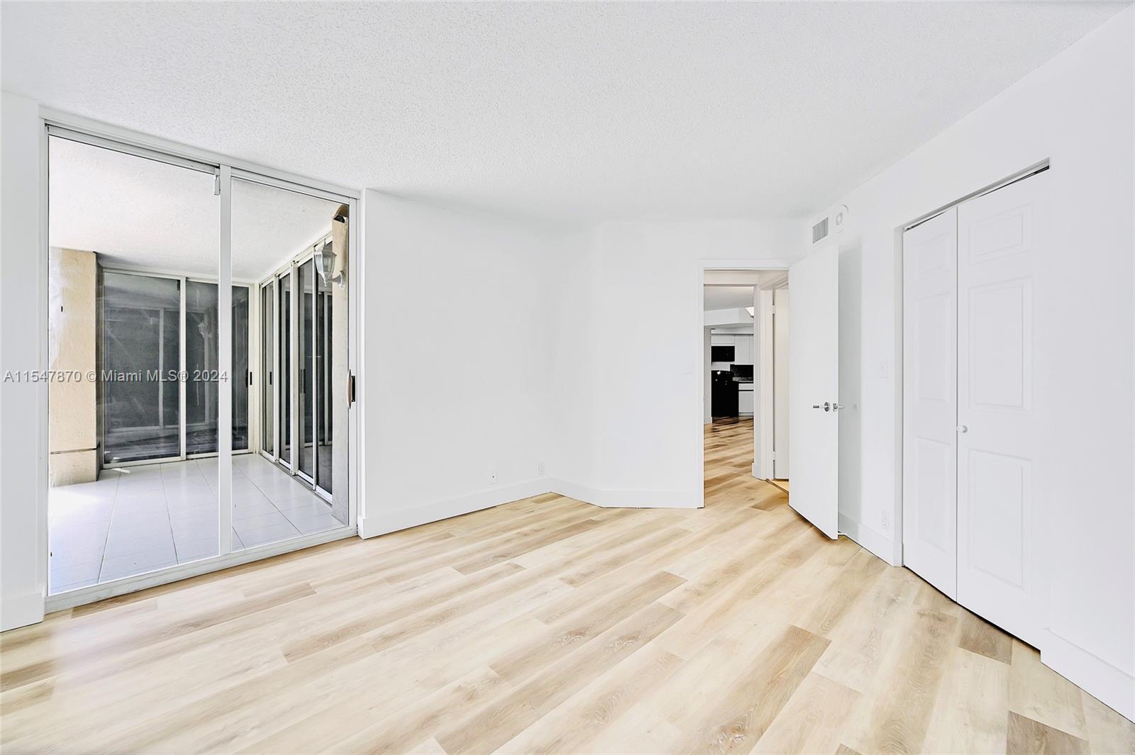 6767 Collins Ave 1402, Miami Beach, Florida 33141, 3 Bedrooms Bedrooms, ,3 BathroomsBathrooms,Residential,For Sale,6767 Collins Ave 1402,A11547870