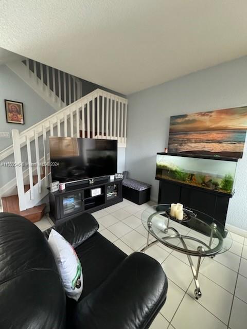 6940 177th St, Hialeah, FL, 33015 United States, 3 Bedrooms Bedrooms, ,2 BathroomsBathrooms,Residential,For Sale,177th St,A11550546